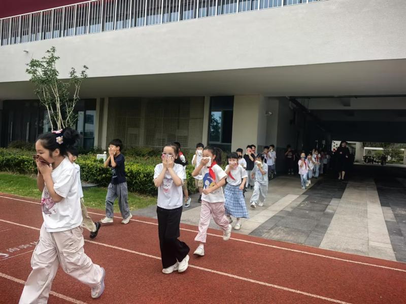 d15db55a2760bca03e20b3d5c783abe2_compress.jpg